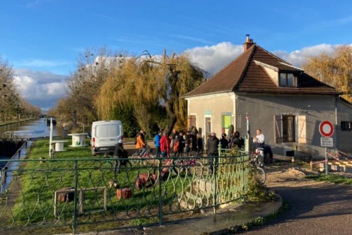 Fair[e] Ici ! en visite de terrain sur le Canal de Bourgogne